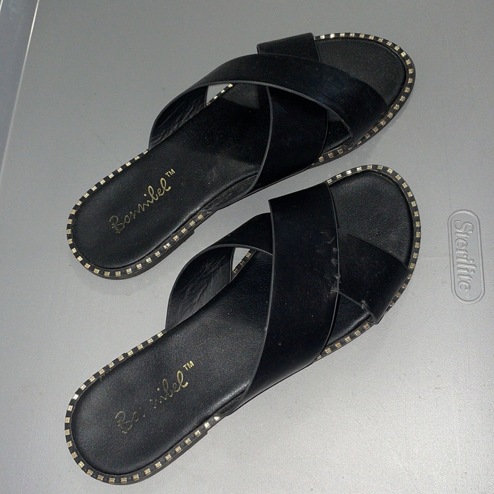 Sandals - Picture 3 of 4